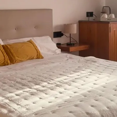 Appartement Yellow - Sunlite Double Private In Barbuja *