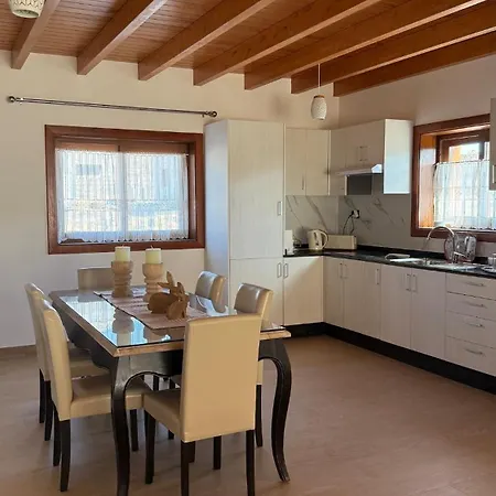 Yellow - Sunlite Double Private In Barbuja * Tefía